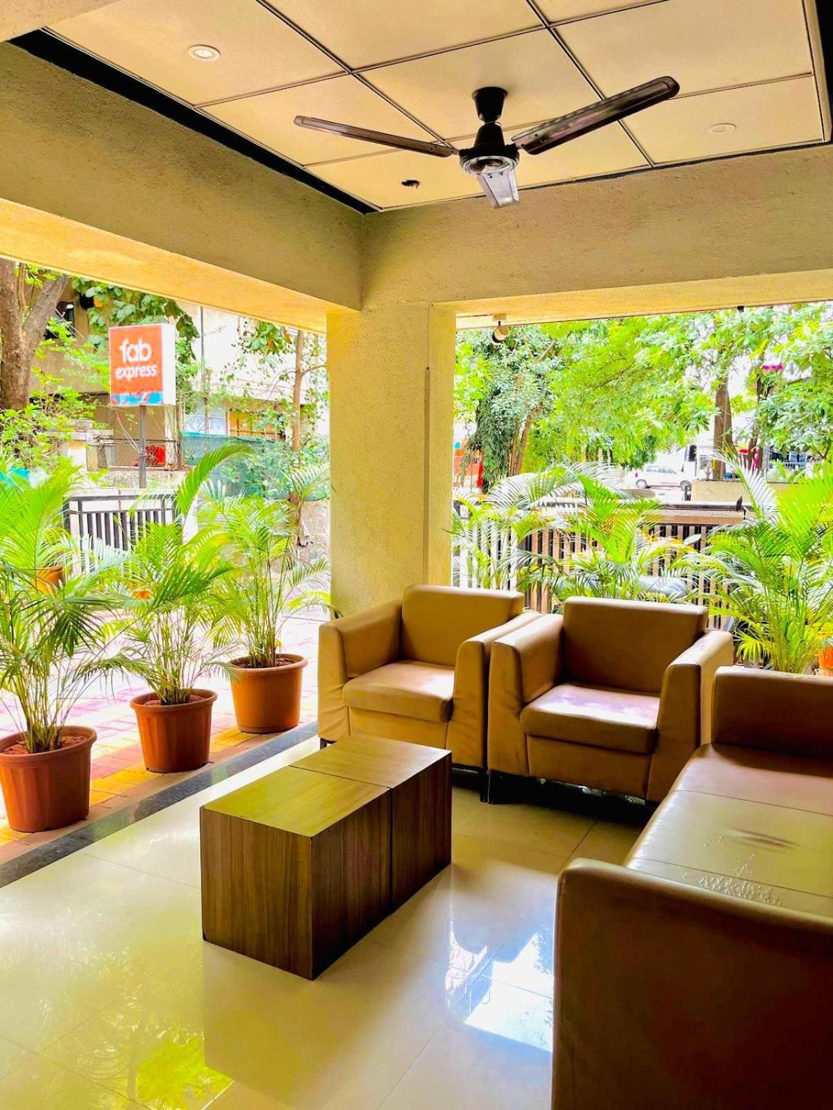 Hotel Marvel Pune Exterior photo